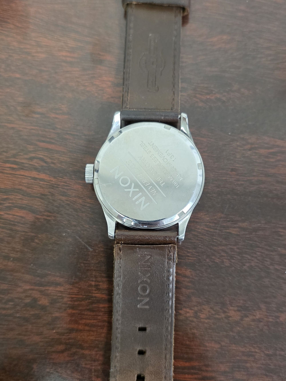 Nixon Sentry Leather Watch - Picture 4 of 5